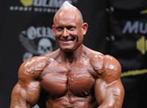 AUF DEM ARCHIV: DANIEL STRULLER